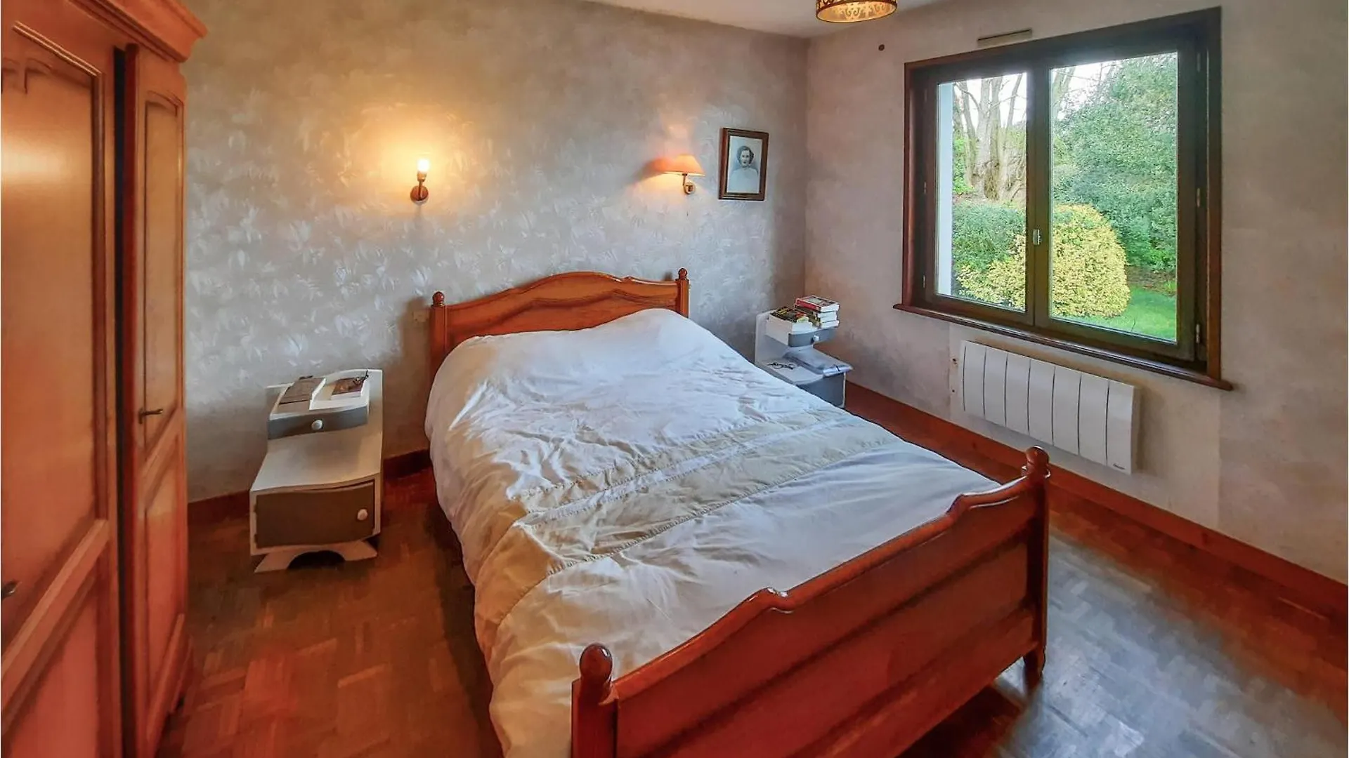 4 Bedroom Stunning Home In Plougasnou 0*,  Francia