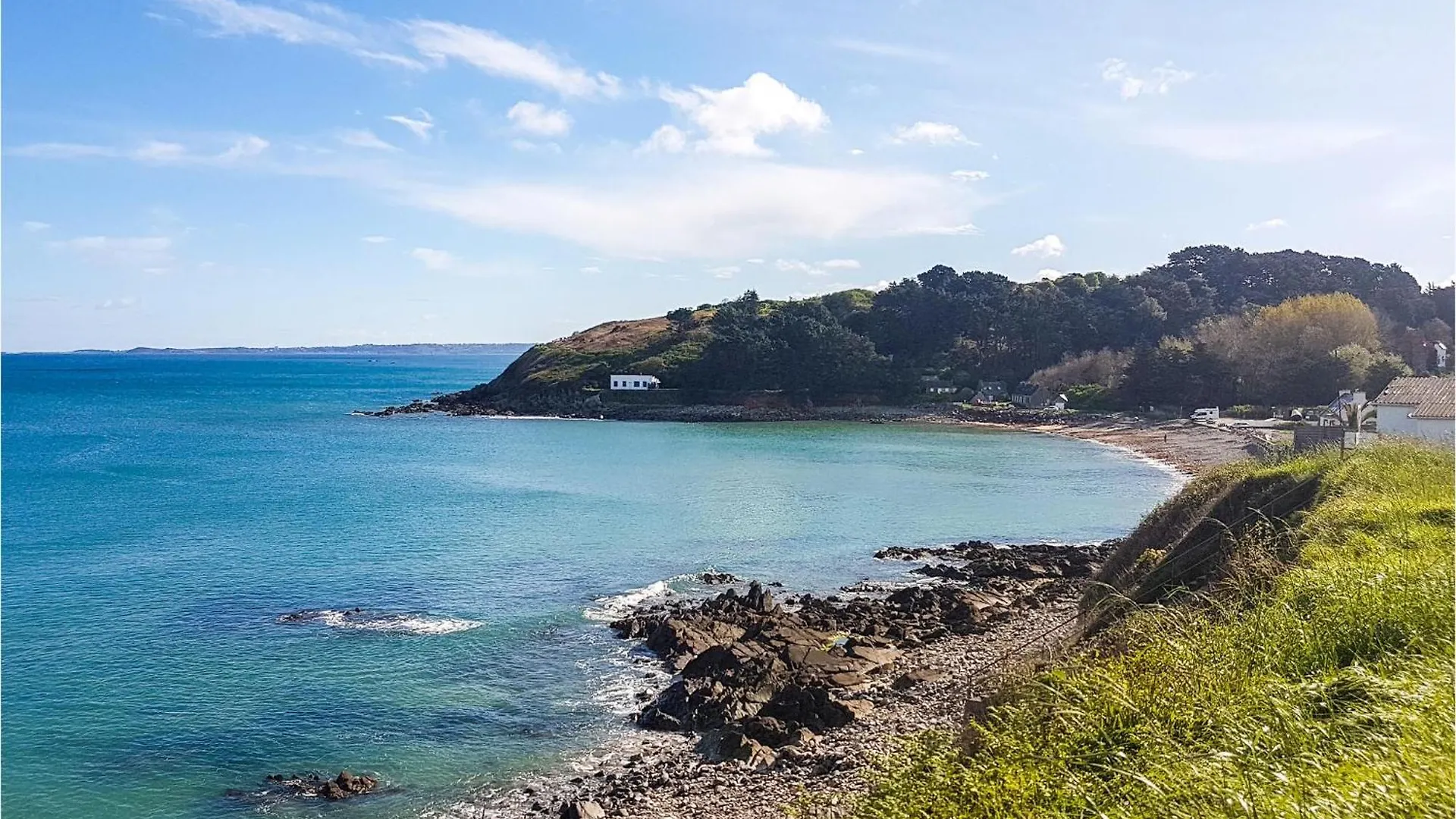 4 Bedroom Stunning Home In Plougasnou Сasa de vacaciones